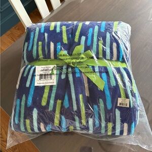 Vera Bradley Katrina Showers Throw Blanket